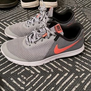 Women’s Nike Flex RN5